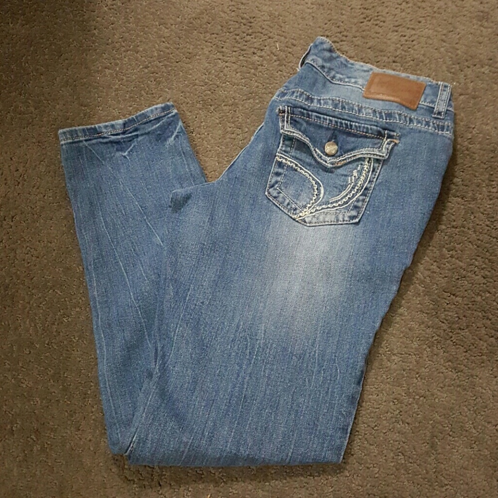 Ariya jeans